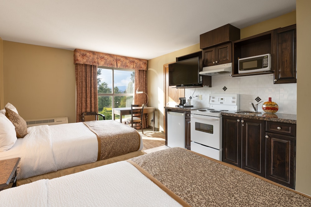 Efficiency, Room, 2 Queen Beds, Non Smoking, Kitchenette