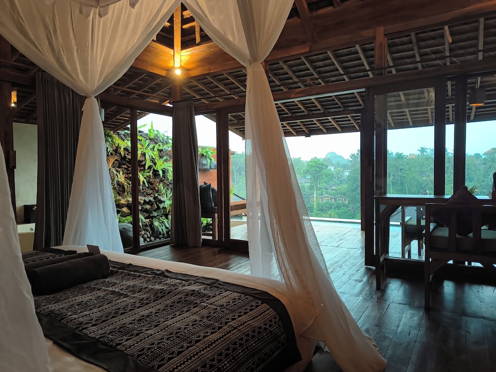 Royal Double Room