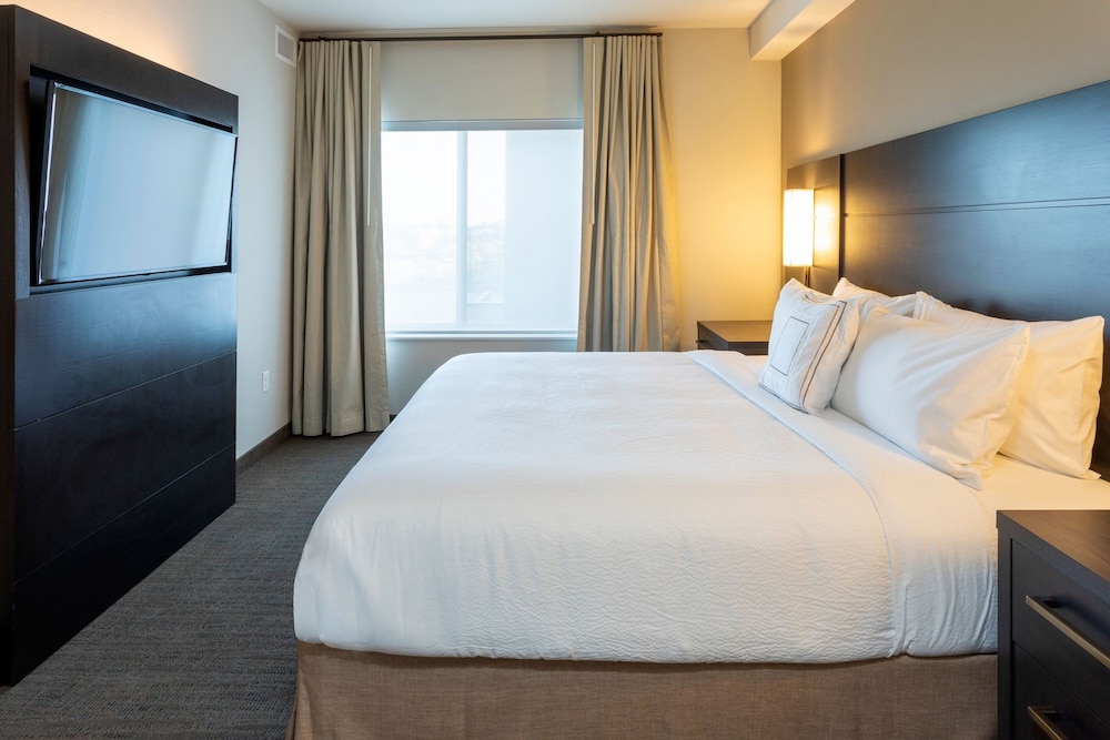 Suite, 1 Bedroom photo 2