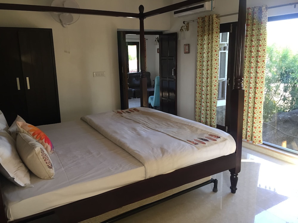 Suite Cottage Bedroom (2 Bedroom & 2 Washroom) photo 3
