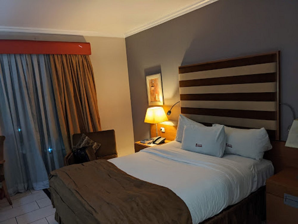 Luxury Suite