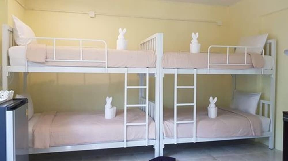 Room, Multiple Beds - Photo 1