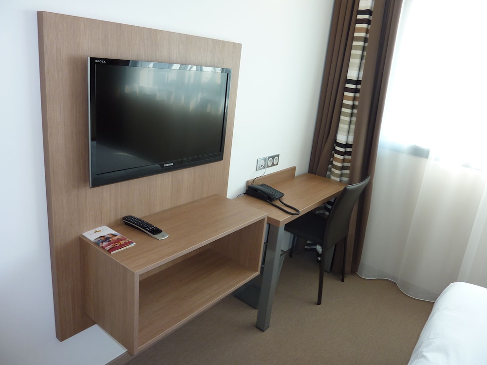 Standard Room photo 2