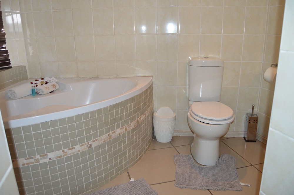 Standard Room (Khulekani) photo 3