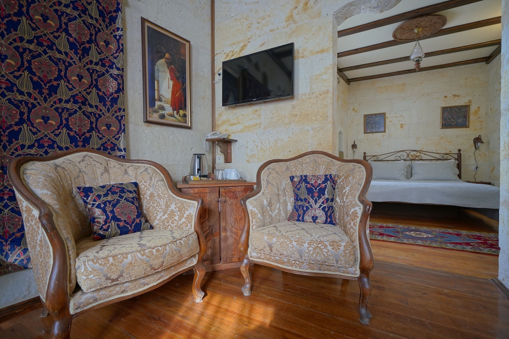 Deluxe Stone Room With Balcony photo 2