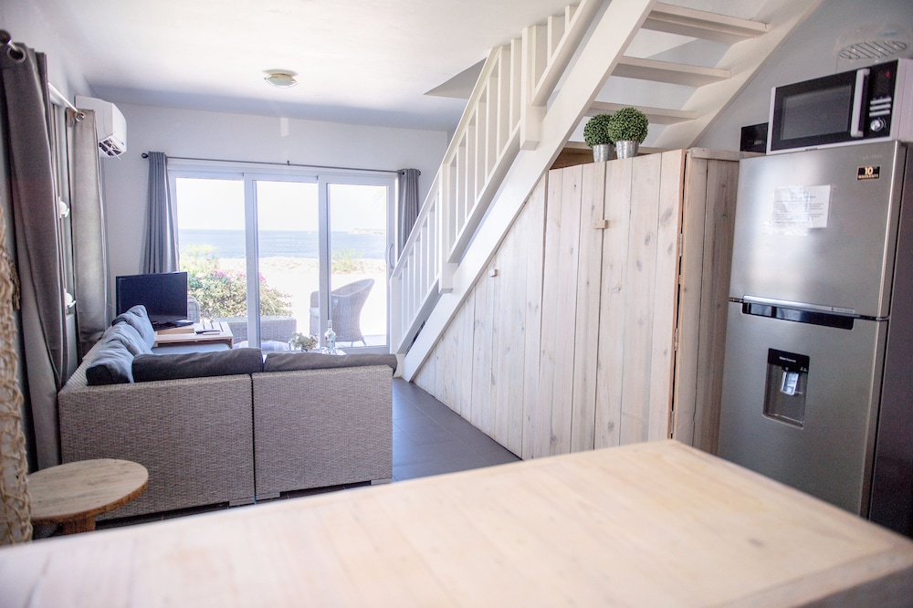 1 Bedroom Ocean Front Apartment