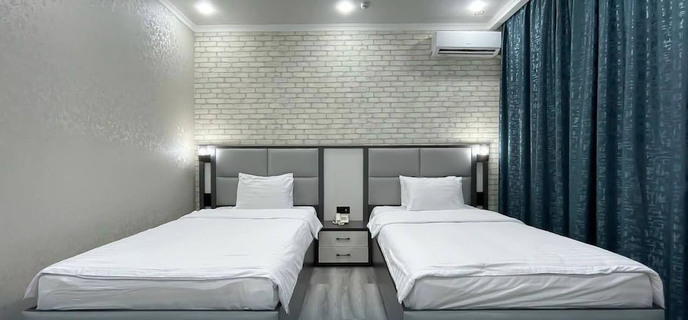 Deluxe Twin Room - Photo 1