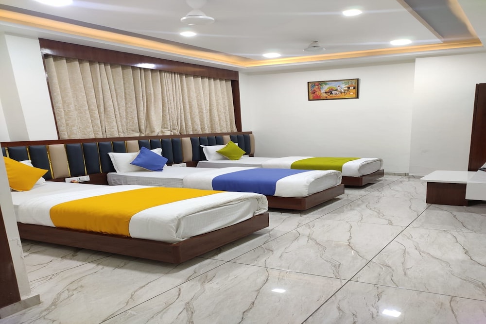 Deluxe Triple Room photo 2