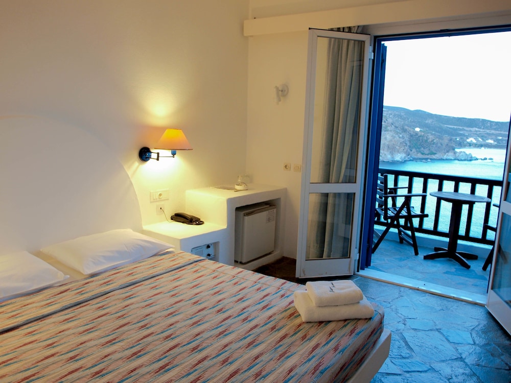 Standard Room, Pool View