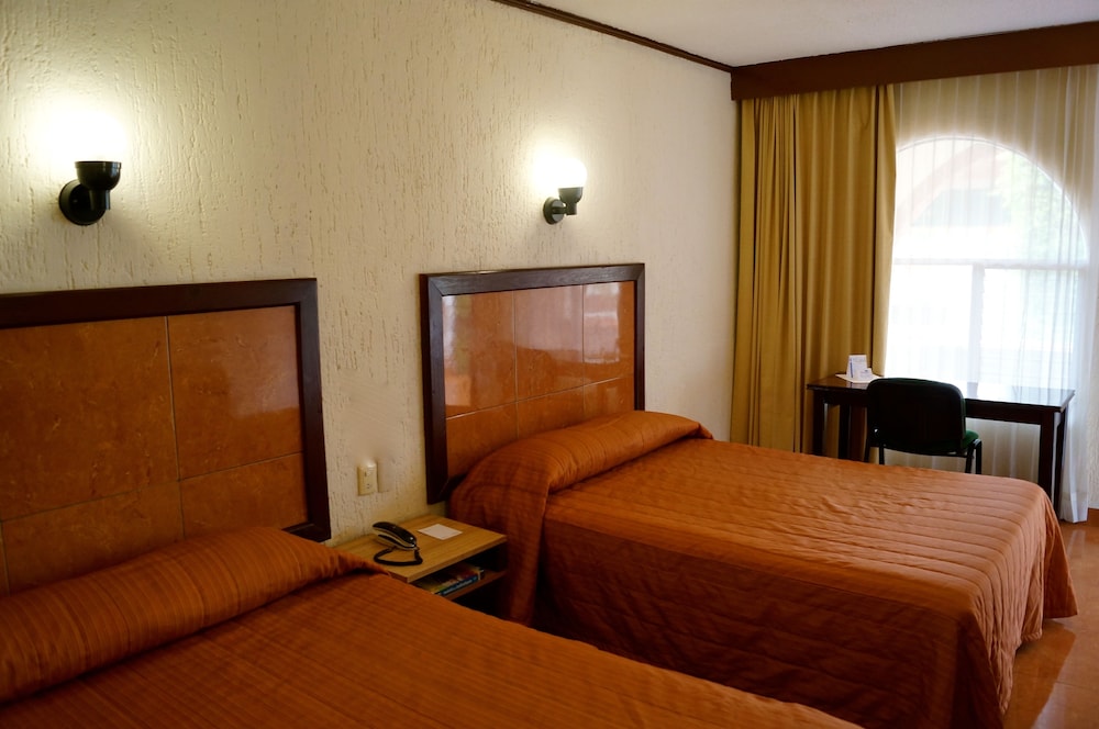 Double Room - Photo 6