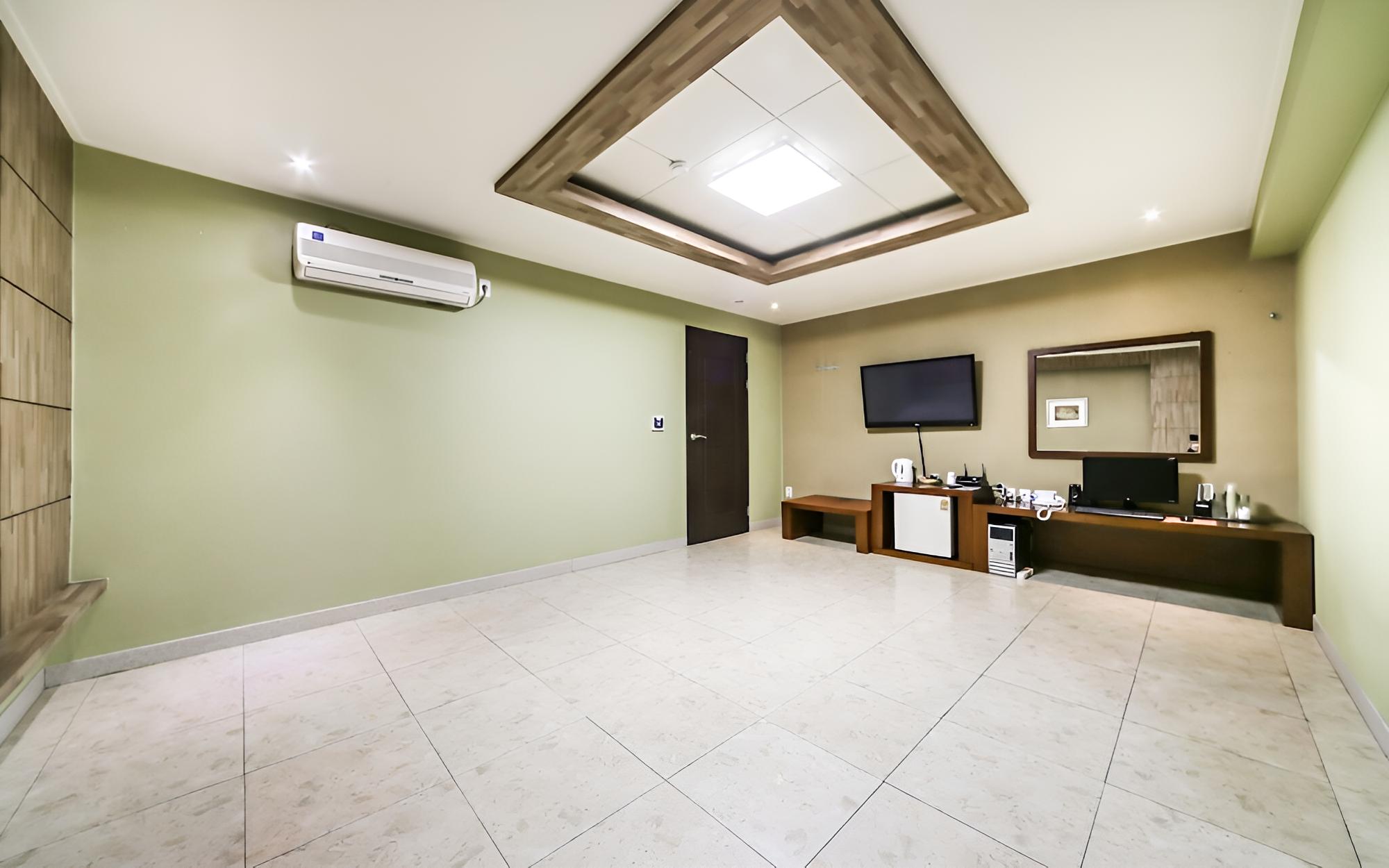 Room (Ondol (large)) photo 2