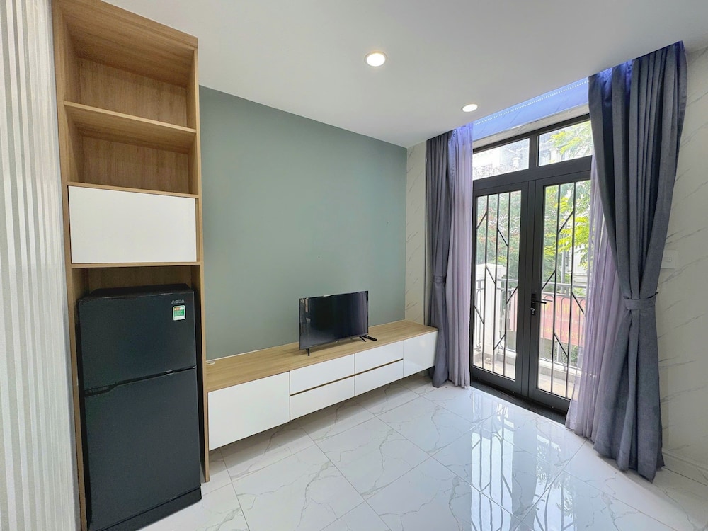 Standard Room, 1 Queen Bed, Air conditioning, Garden View