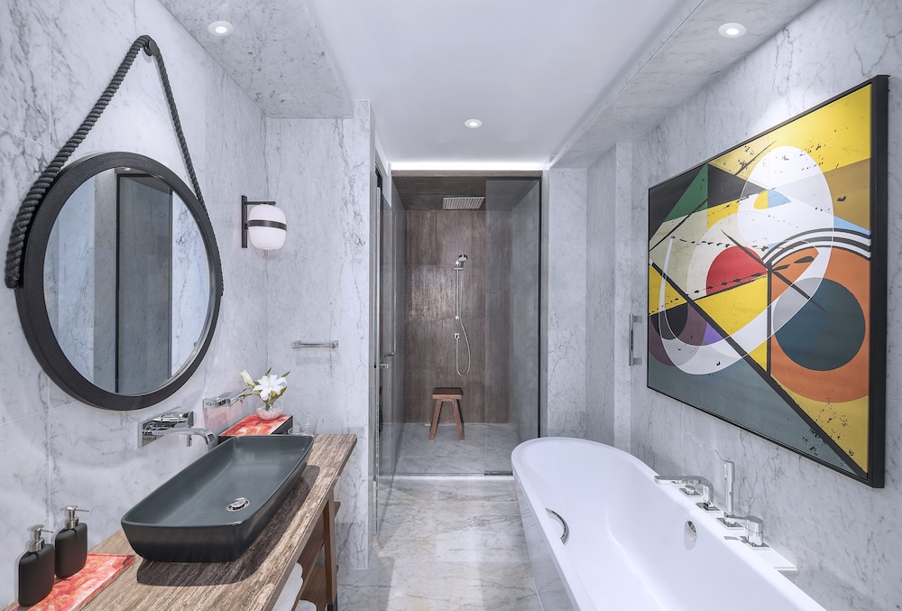 One Bedroom Family Suite with Kitchen