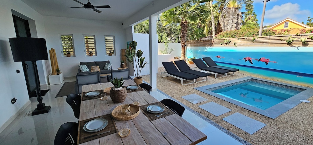 Deluxe Apartment, 2 Bedrooms, Patio, Garden View photo 1