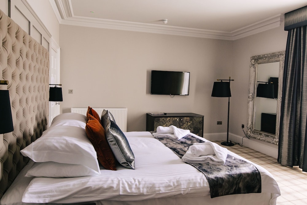 MacDonald Suite - Photo 3