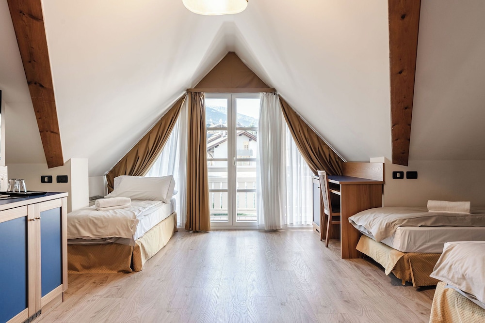 Classic Quadruple Room photo 1