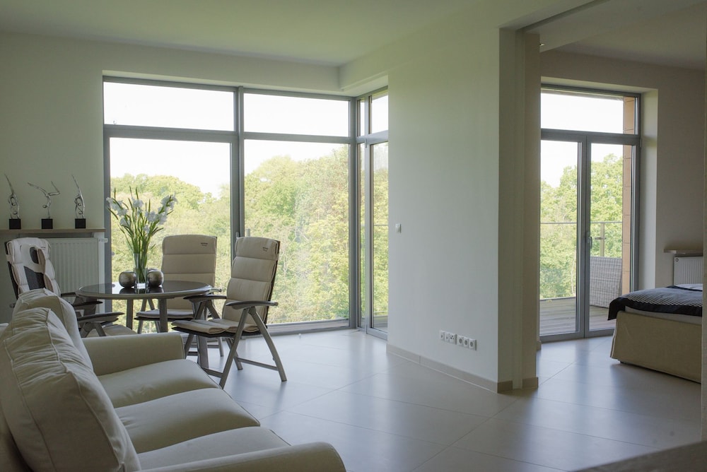 Apartment photo 1