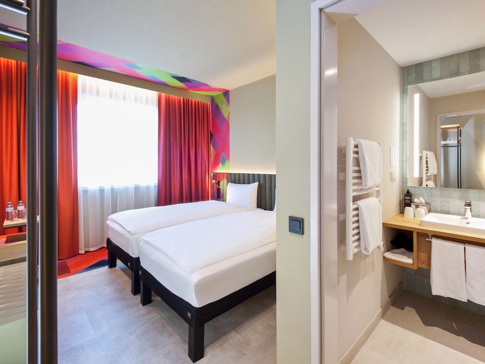 Standard Suite, 2 Double Beds, Connecting Rooms