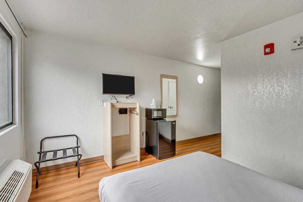Deluxe Room, 1 Double Bed, Accessible, Non Smoking photo 2