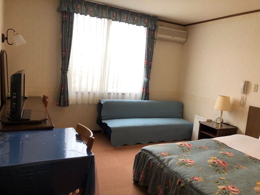 Large Double Room With Sofa Bed, Non Smoking (Annex, 1st Floor) 301