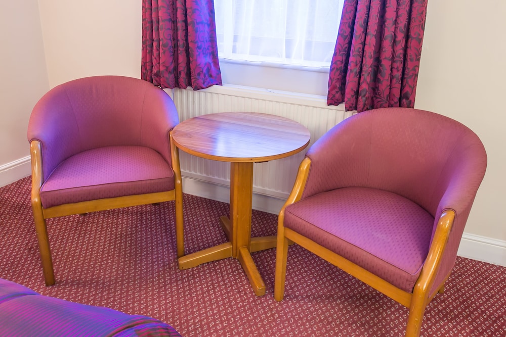 Standard Double Room - Photo 9