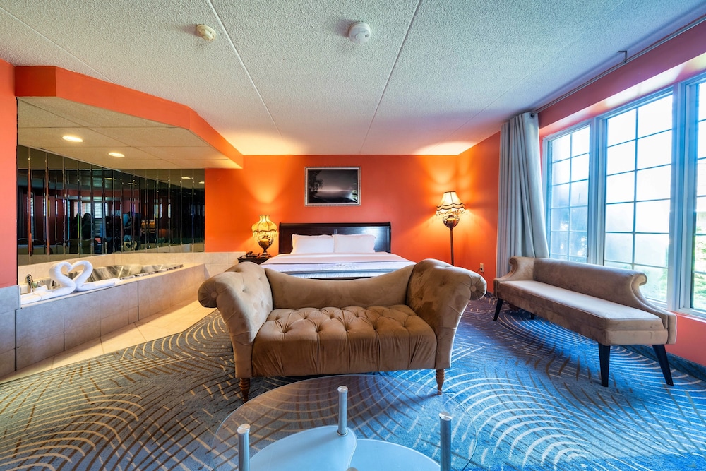 Honeymoon Room, 1 King Bed, Non Smoking photo 2