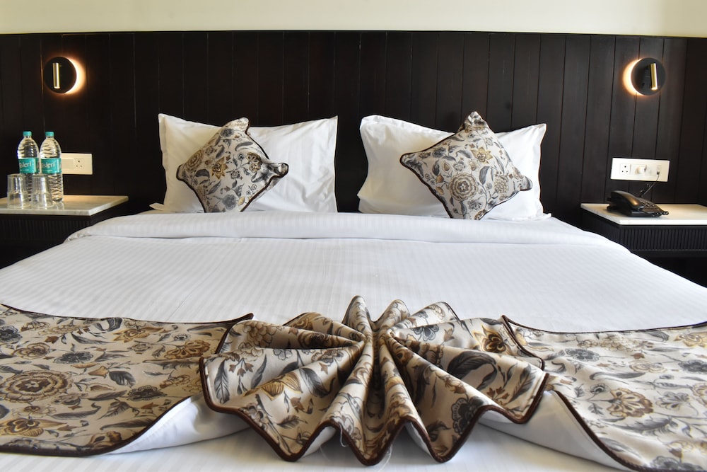 Superior Room, City View