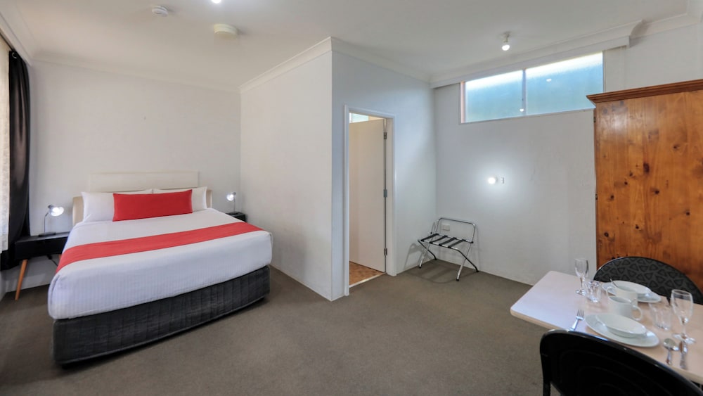 Standard Room, 1 Bedroom, Non Smoking (Standard Queen)