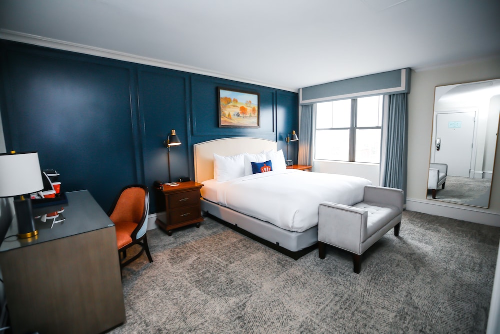 Executive Room, 1 King Bed photo 2
