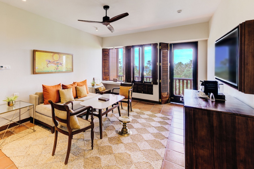 Deluxe Suite - Photo 5