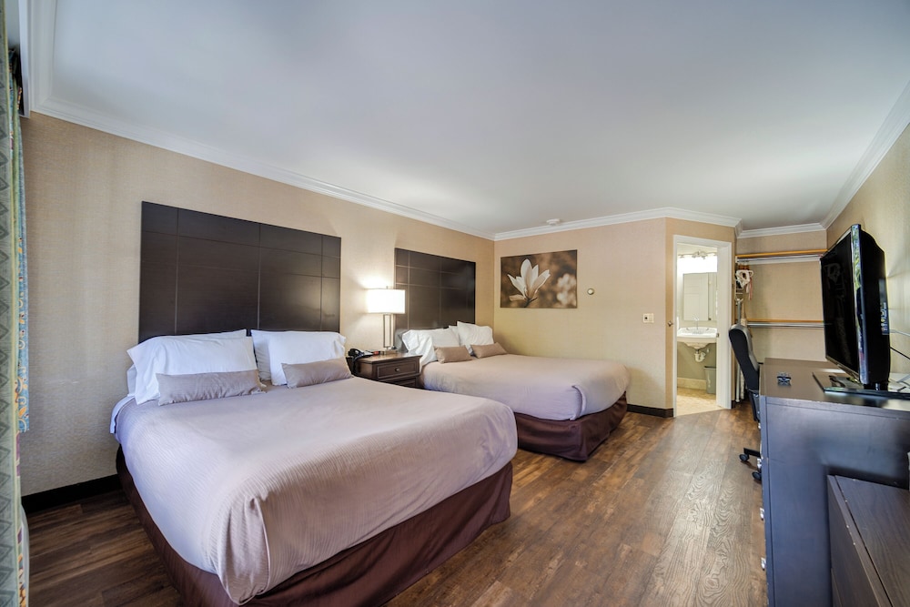 Standard Room, 2 Queen Beds, Accessible (Ada) photo 1