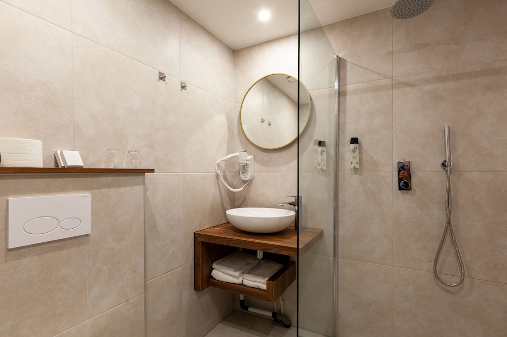 Business Room, 2 Twin Beds, Non Smoking - Photo 18