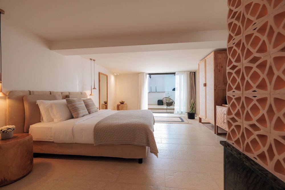 Family Suite, 2 Bedrooms, Private Pool - Photo 2