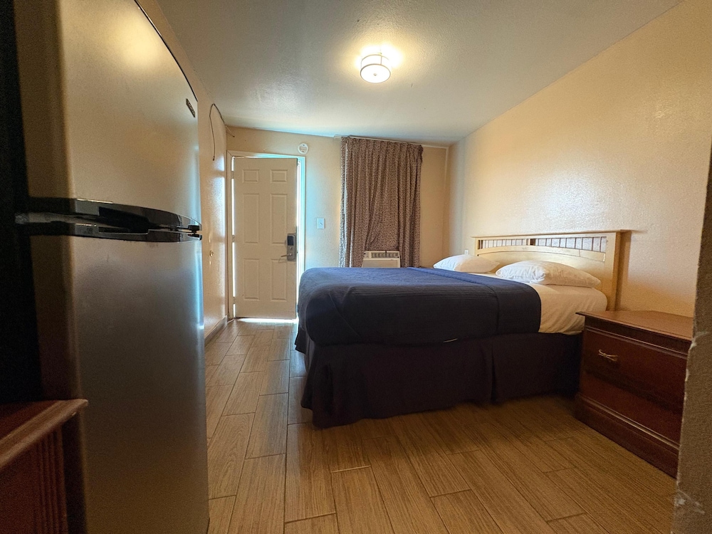 Room, 1 Queen Bed, Smoking