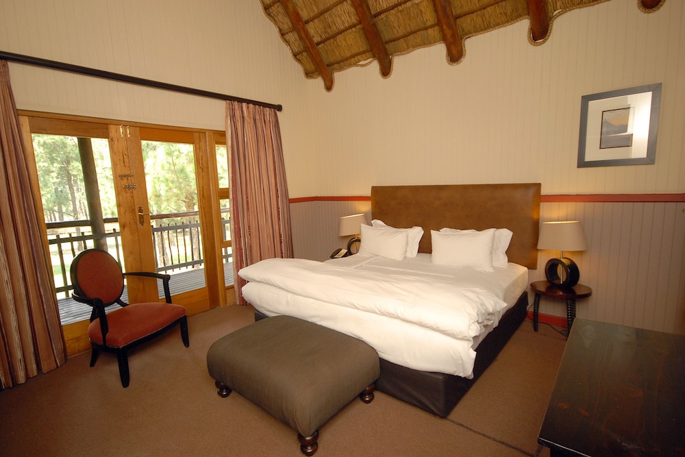 2 Bedroom Bush Lodge photo 1