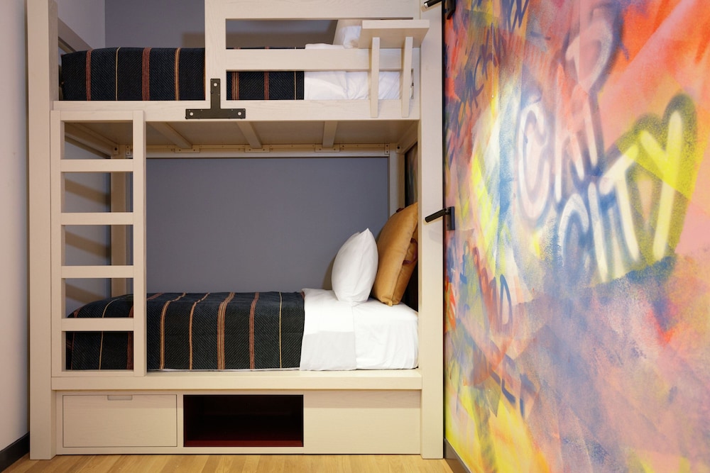 Room, 2 Twin Beds (Hearing Accessible) photo 2