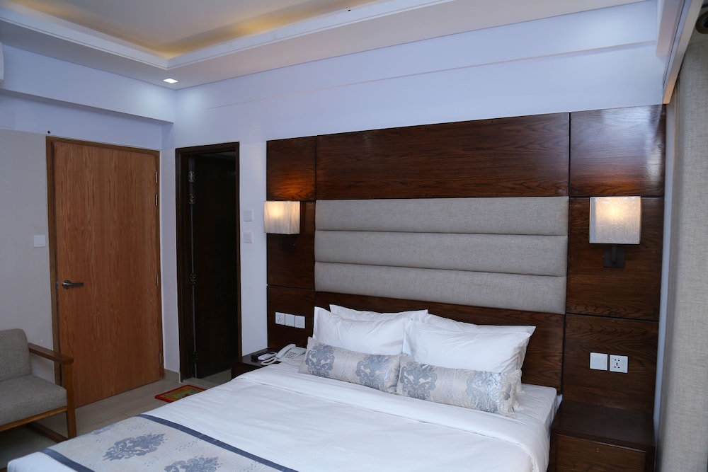 Single Room, 1 Large Twin Bed, River View photo 1