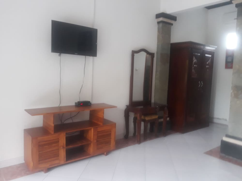 Standard Double or Twin Room photo 3