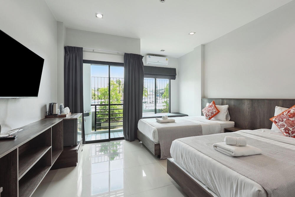 Twin Room, Balcony - Photo 5