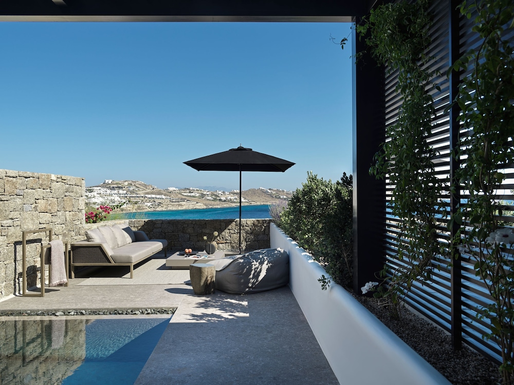 Deluxe Suite, Private Heated Pool, Sea View - Photo 3