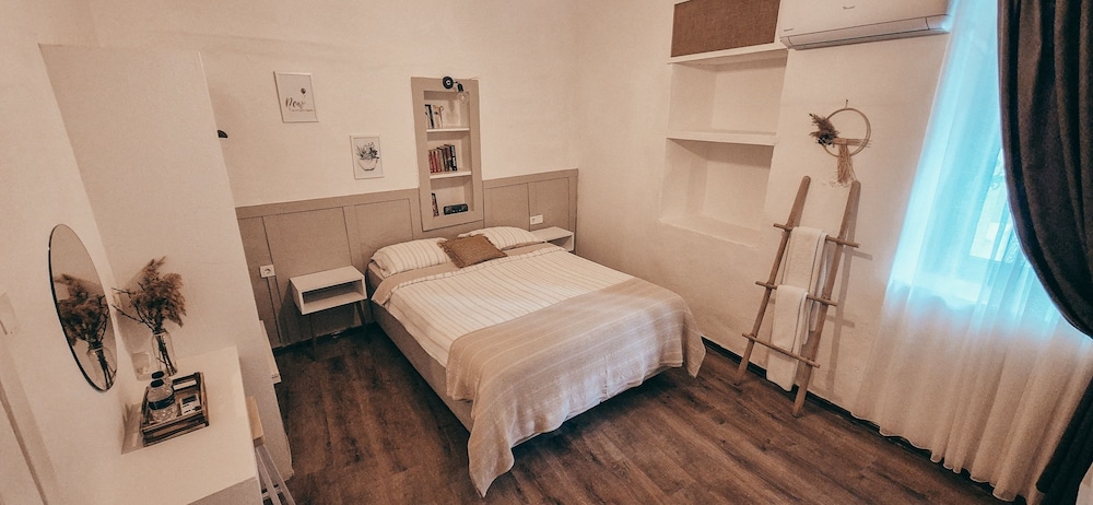 Standard Room photo 3