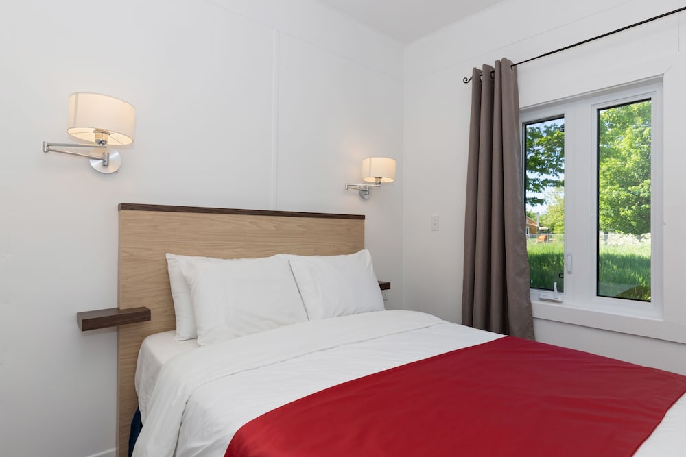 Chalet, 1 Double Bed, Balcony photo 3