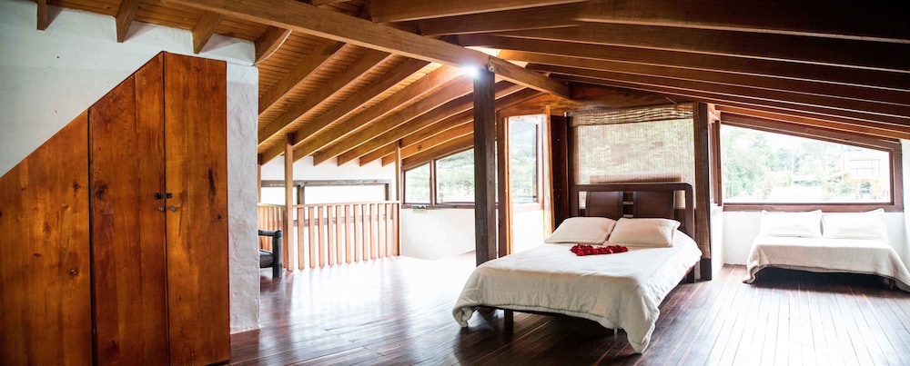 Quadruple Room, Non Smoking photo 2