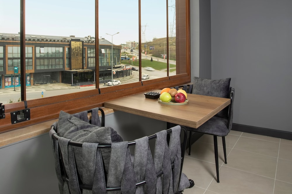 Standard Double or Twin Room - Photo 13
