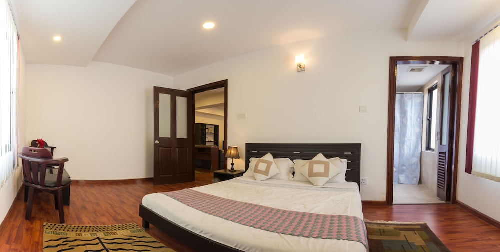 Luxury Apartment, 2 Bedrooms, Non Smoking, Garden View