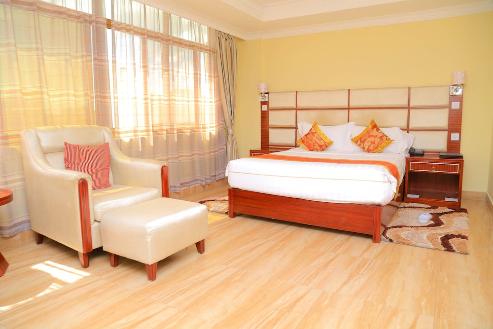 Diplomatic Suite photo 2