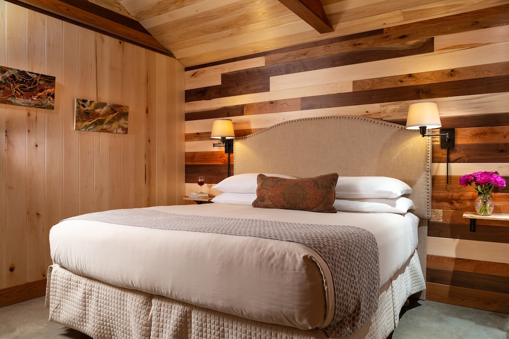 Deluxe Cabin photo 1