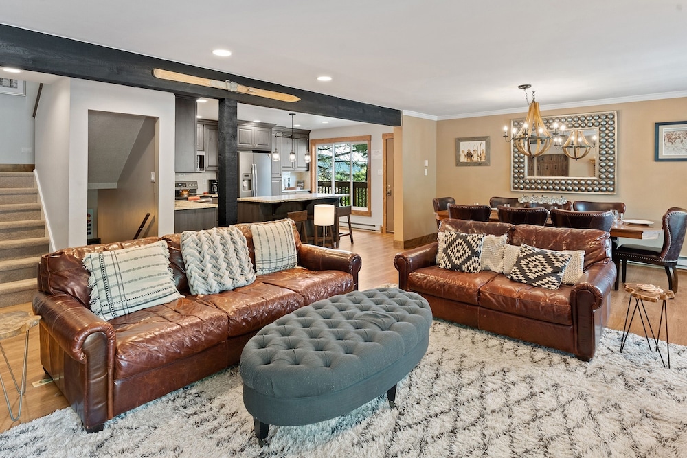 Condo, 4 Bedrooms