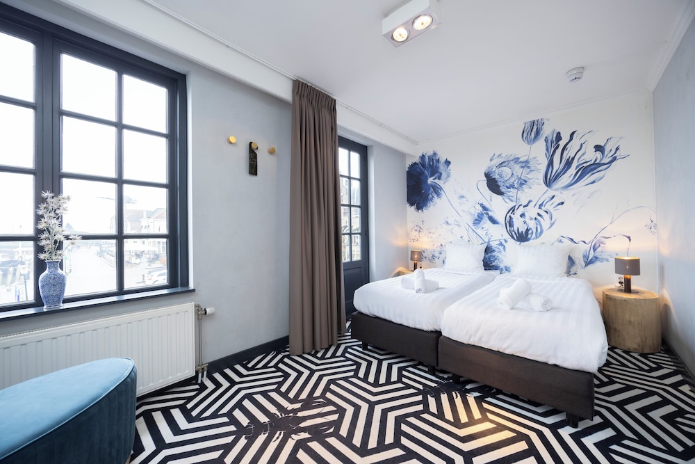 Classic Double or Twin Room, Harbor View