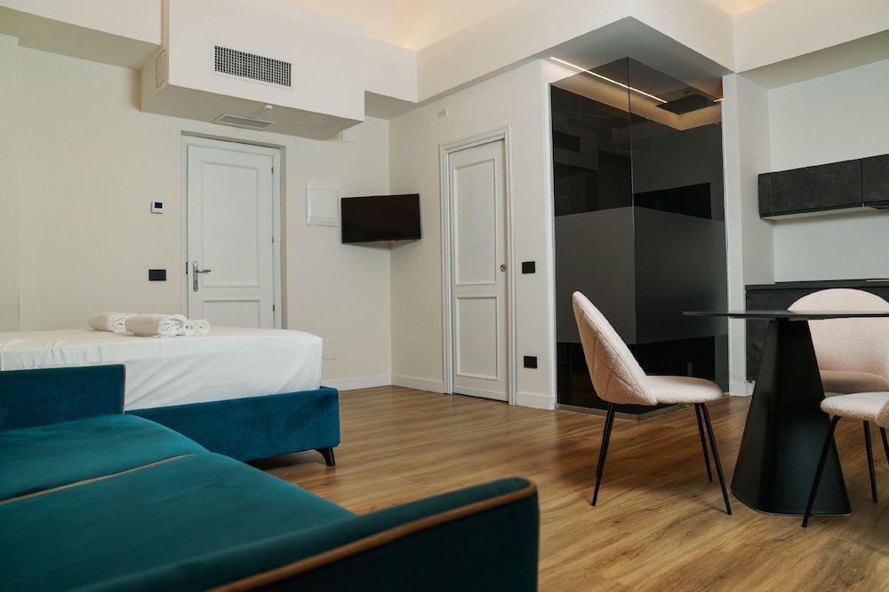 Deluxe Quadruple Room - Photo 5
